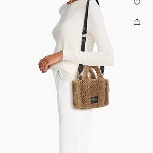 Marc Jacobs The Teddy Crossbody Tote